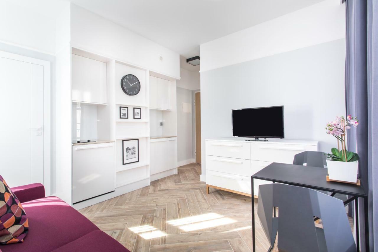 Pensjonat Victoria By Oneapartments Sopot Bagian luar foto