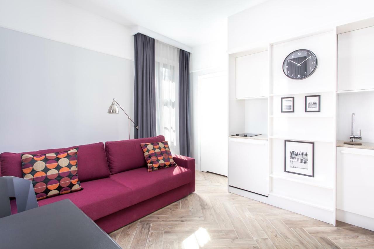 Pensjonat Victoria By Oneapartments Sopot Bagian luar foto